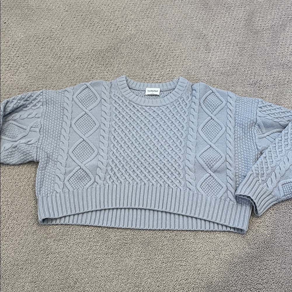 Aritzia Light gray cropped Cable Knit Crewneck Sweater